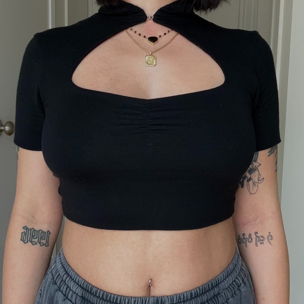 AYM-Studio Crop Top